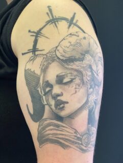 Healed Tattoo … #tattoo #tattooideas #tattoodesign #leipzigtattoo #leipzigtattooartist #leipzigtattoostudio #tattoostyle #newschooltattoo #abstrakttattoo #wannadotattoo #tattooart #tattooideas #aquarelltattoo #believatattoo #bodyculttattoo #borna #bornatattooartist #bornatattoo #tattooborna #tattoostudioborna #blackandgreytattoo